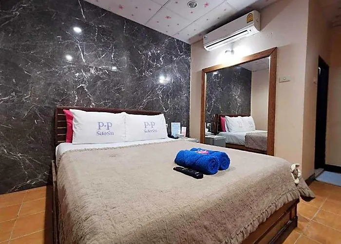 Pp Suwintawong Hotel 2*